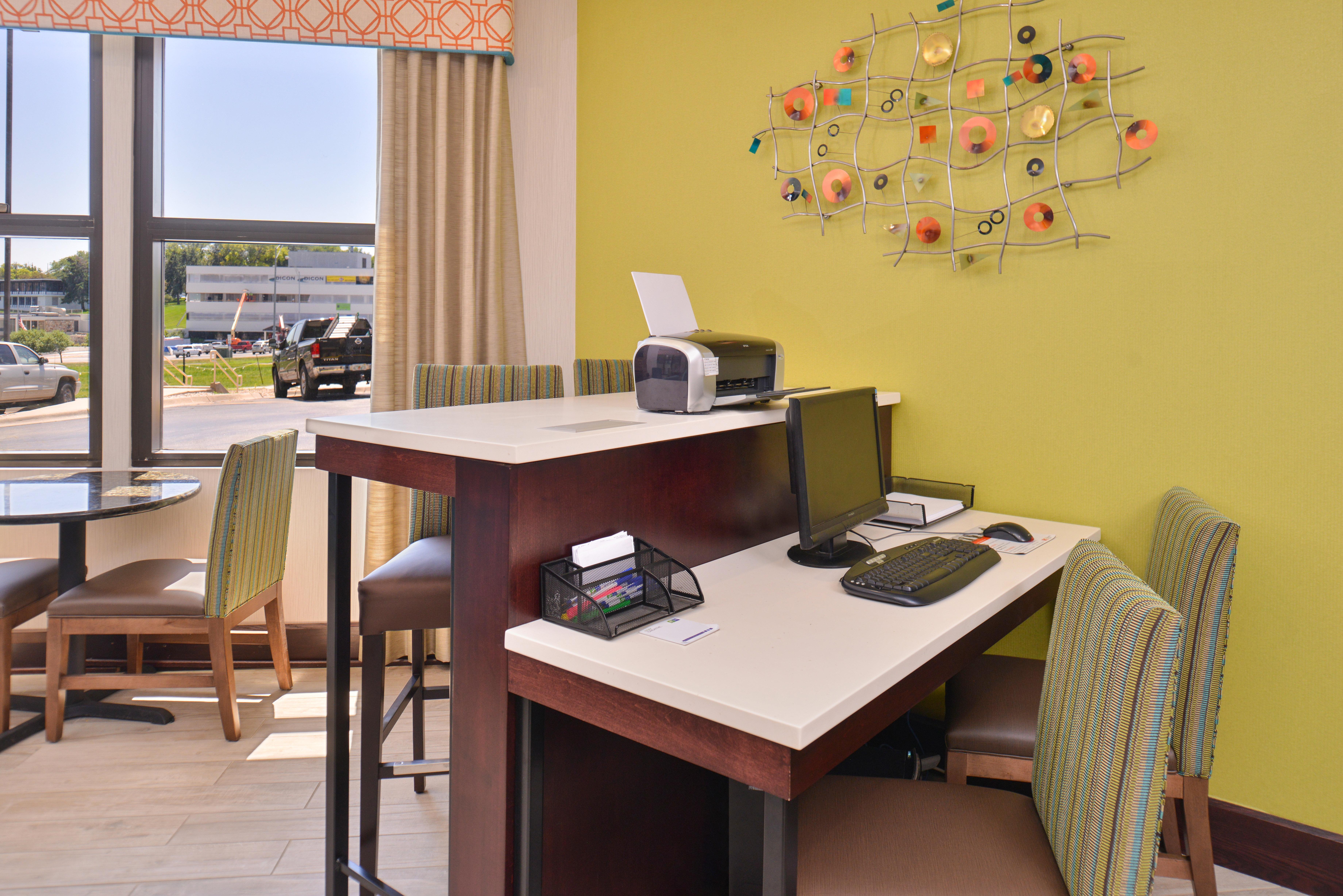Holiday Inn Express & Suites Central Omaha By Ihg Zewnętrze zdjęcie