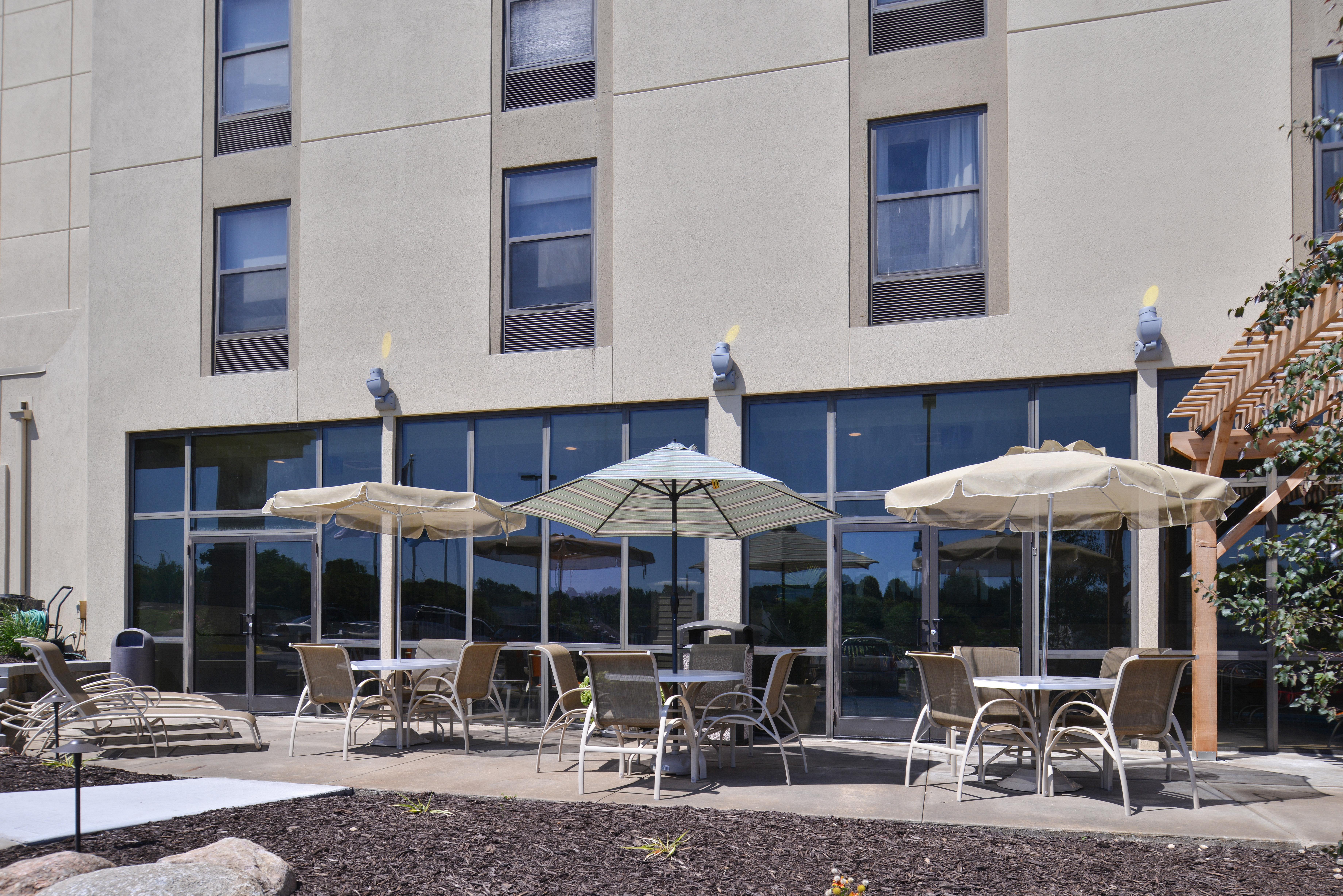 Holiday Inn Express & Suites Central Omaha By Ihg Zewnętrze zdjęcie